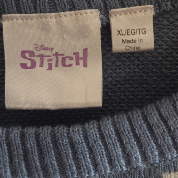 Disney Lilo & Stitch Festive Blue n White Crewneck Sweater Cozy Junior Girls XL - Picture 6 of 13
